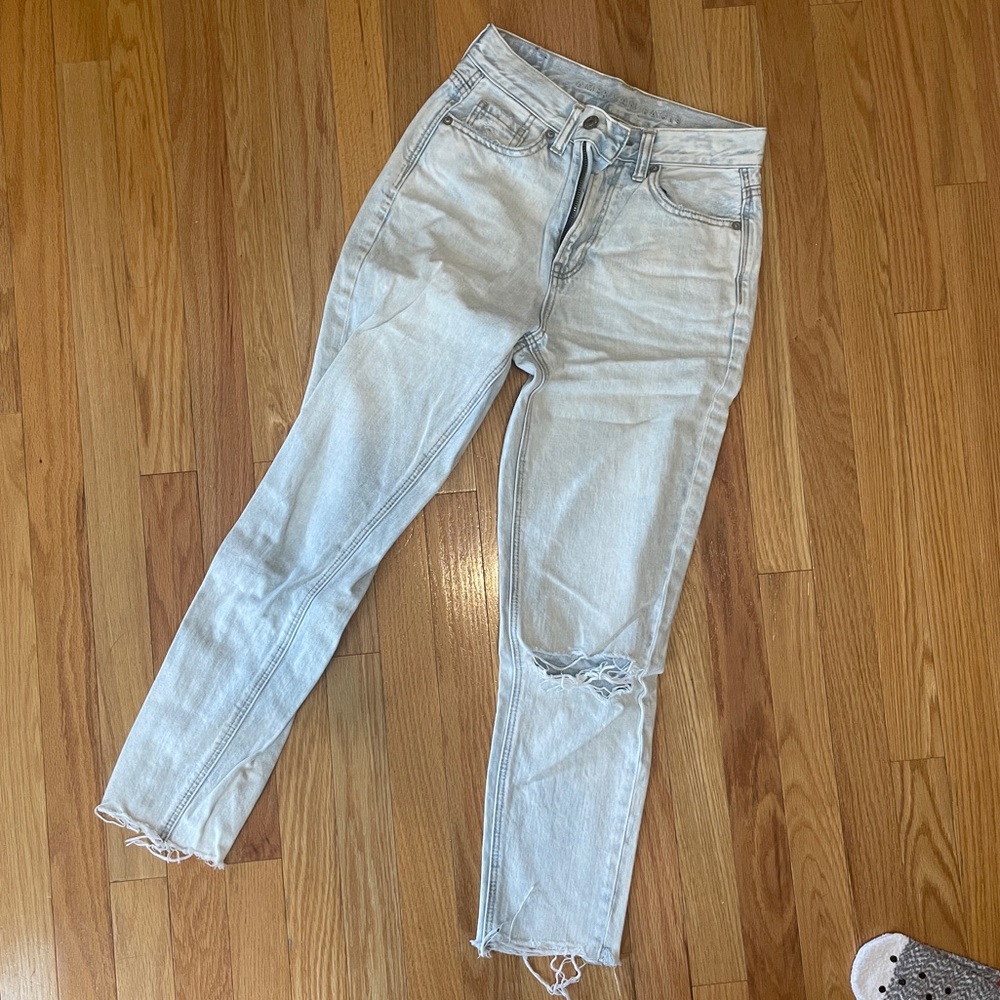 AE Mom Jeans (00 Short)